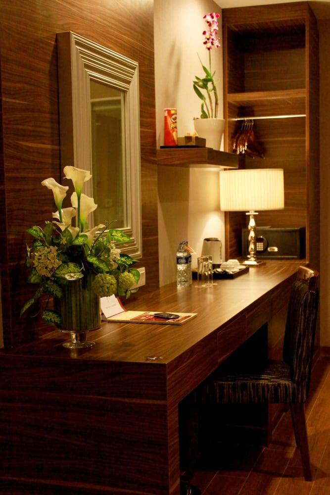 Pranaya Boutique Hotel Serpong Extérieur photo