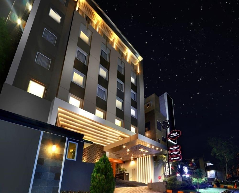 Pranaya Boutique Hotel Serpong Extérieur photo