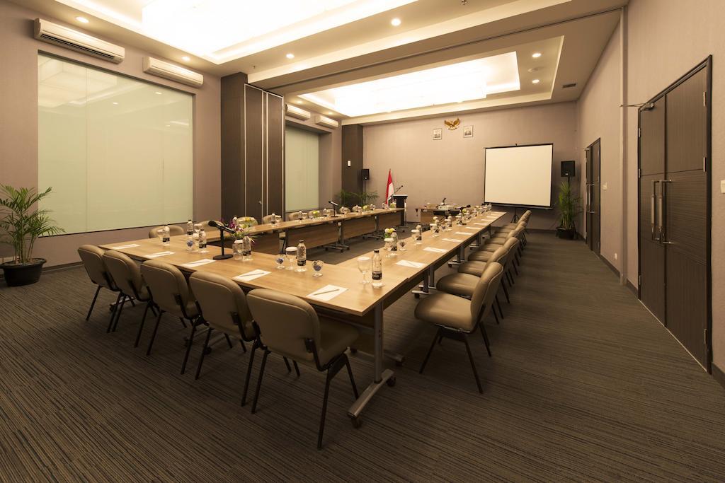 Pranaya Boutique Hotel Serpong Extérieur photo